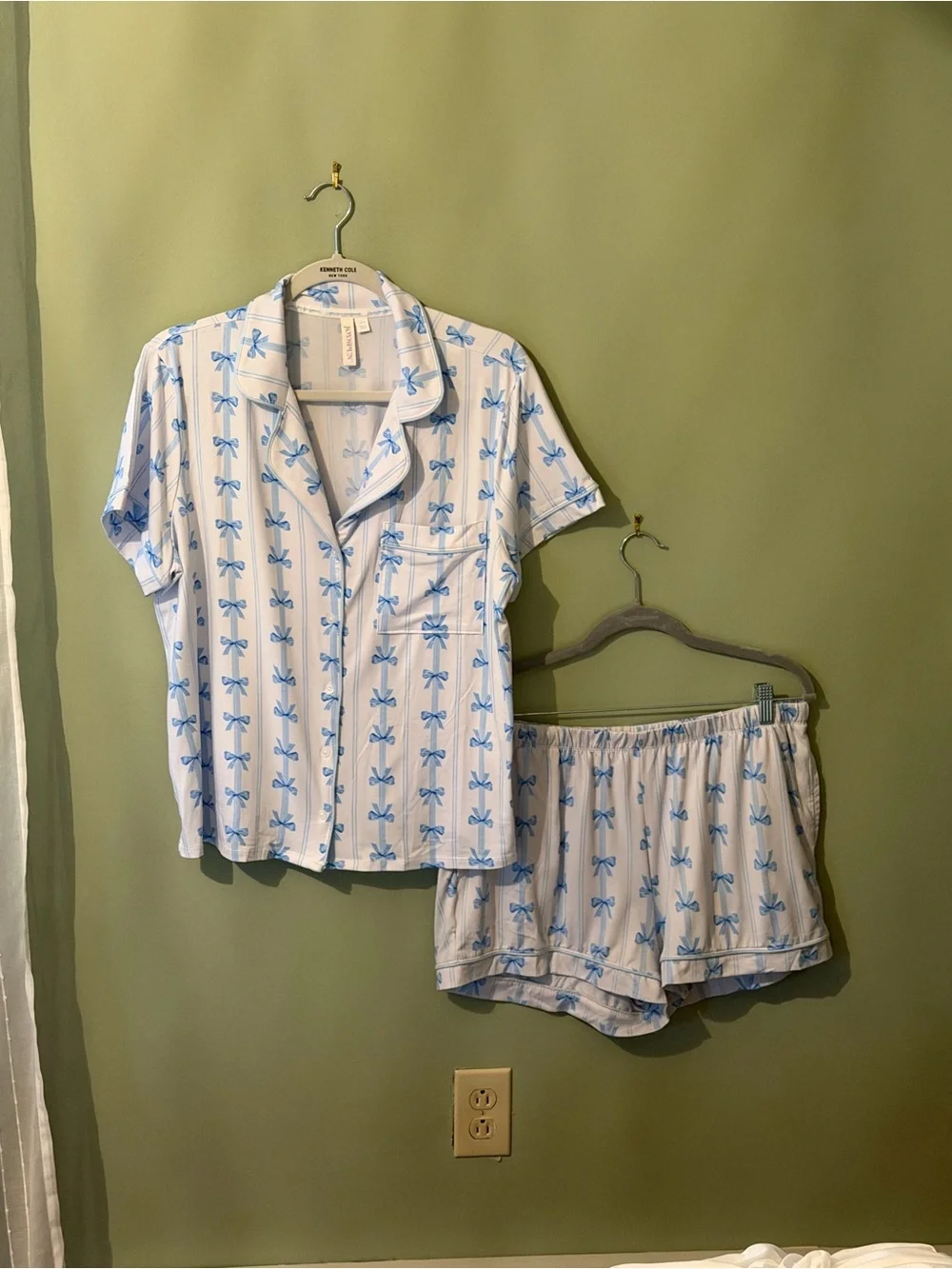 Soft Blue Bow-Print Short Pajama Set - Women's Sleep Top & Shorts